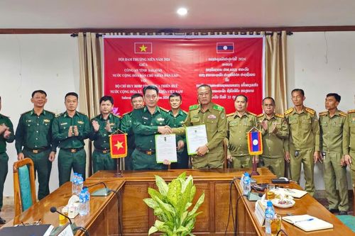 Hội đàm thường niên năm 2024 giữa Ty Công an tỉnh Salavan với Bộ Chỉ huy BĐBP Thừa Thiên Huế