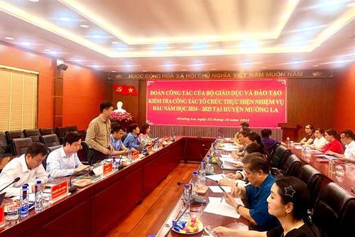 Thứ trưởng Nguyễn Thị Kim Chi: Sơn La cần tăng cường hệ thống nội trú, bán trú