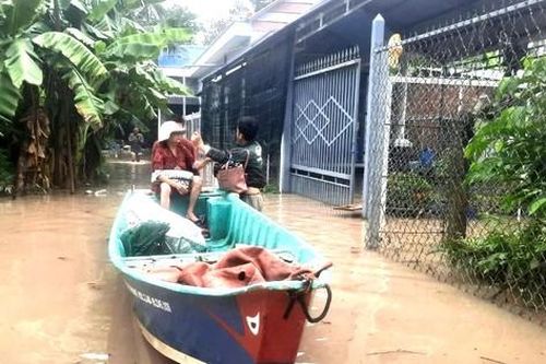 Hồ thủy lợi lớn nhất nước tiếp tục xả lũ, đề phòng ngập nhà ven sông Sài Gòn