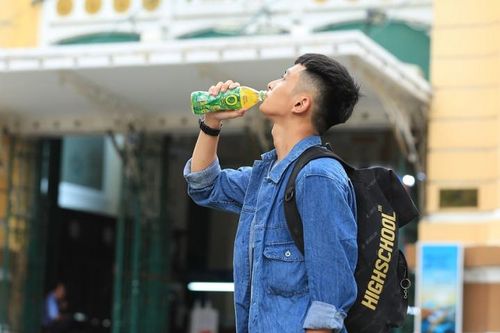 Tân sinh viên chia sẻ những cú sốc đầu đời: Từ kẹt xe, cháy túi đến stress với cách học mới