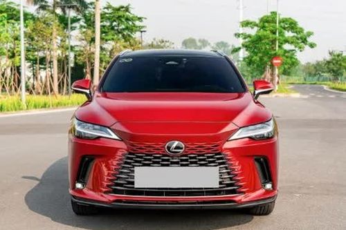 SUV hạng sang Lexus RX 350 rao bán với giá bao nhiêu sau 1 năm lăn bánh?