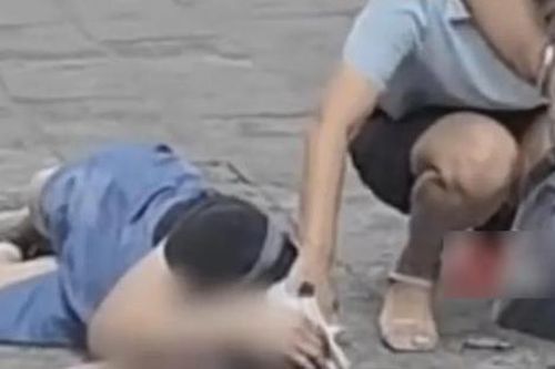 Cô gái thành người thực vật chỉ sau một đêm do món phụ kiện quen thuộc trên tóc