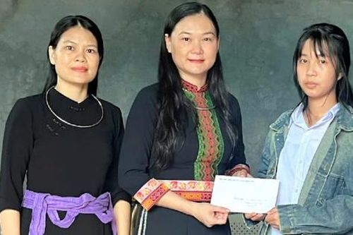Trao 5 suất học bổng Mottainai cho trẻ em bị ảnh hưởng bởi tai nạn giao thông ở Quảng Ninh