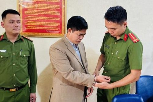 Vụ bữa ăn bán trú bị cắt xén: Bắt nguyên hiệu trưởng trường tiểu học ở Lào Cai