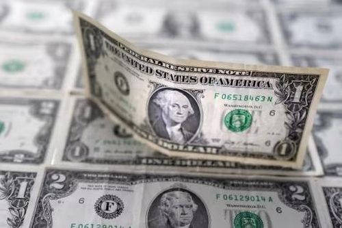 Dự báo kinh tế Mỹ mạnh mẽ và 'Trump trades' thúc đẩy đồng đô la