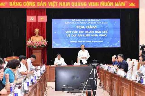 Bỏ quy định chứng chỉ hành nghề đối với nhà giáo