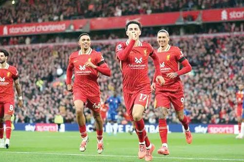 Vòng 8 Giải Ngoại hạng Anh: Liverpool và Man City tách tốp