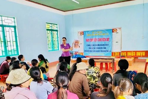 Gia Lai: Truyền thông tại cộng đồng về chăm sóc sức khỏe cho bà mẹ và trẻ em