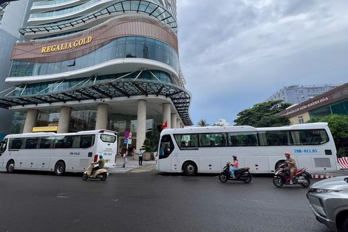 Ùn tắc giao thông tại nút giao Tô Hiến Thành - Nguyễn Thị Minh Khai (Nha Trang): Xử lý chưa triệt để