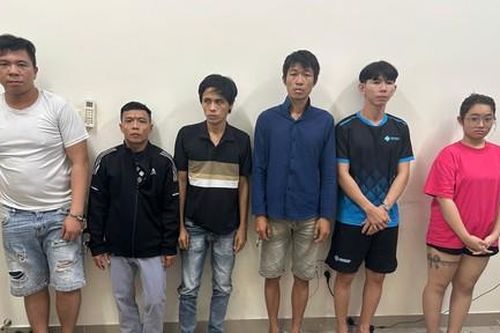 Bắt nhóm mua bán, tổ chức sử dụng ma túy tập thể