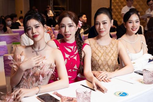 VTV kiểm soát trang phục gợi cảm của dàn người đẹp thi 'Bước nhảy hoàn vũ'