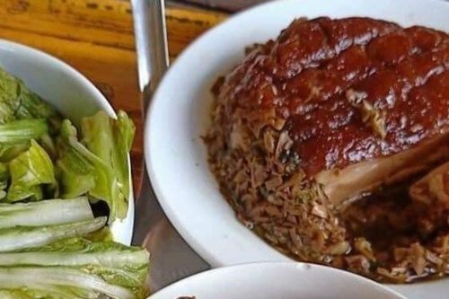 Về Quan Hóa nếm 'khâu nhục'