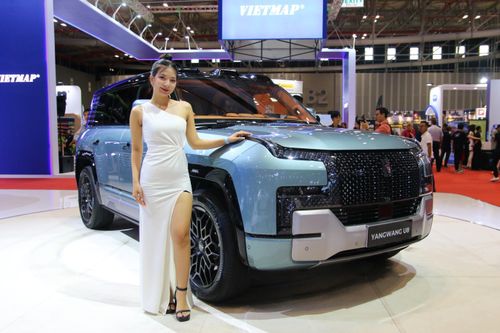 Cận cảnh YangWang U8 của BYD - SUV điện EREV chạy được 1.000 km