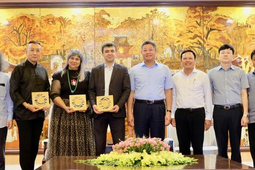 Hà Nội và Hội đồng Thủ công thế giới hợp tác phát triển làng nghề