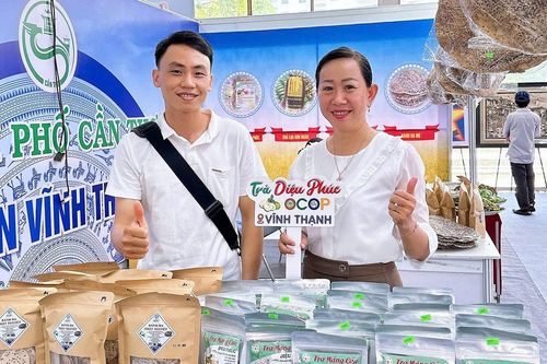 Khởi nghiệp từ 'cây nhà lá vườn'