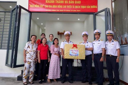 Lữ đoàn 167 Hải quân bàn giao 'Nhà đồng đội'