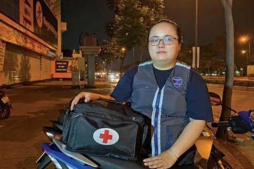 'Nữ hiệp sĩ' nhiều năm xuyên đêm cứu người gặp nạn