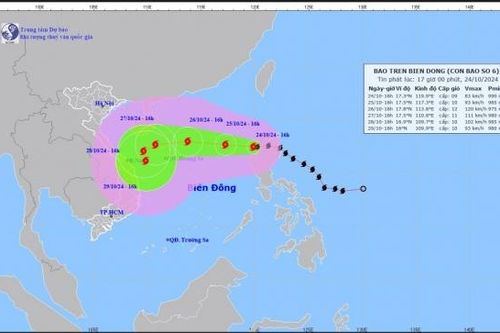 Bão Trà Mi đi vào Biển Đông, trở thành cơn bão số 6, di chuyển theo hướng Tây, gió vùng gần tâm bão giật cấp 11