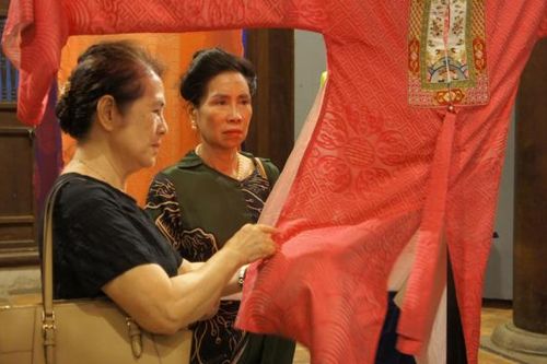 The La, khắc khoải bảo tồn