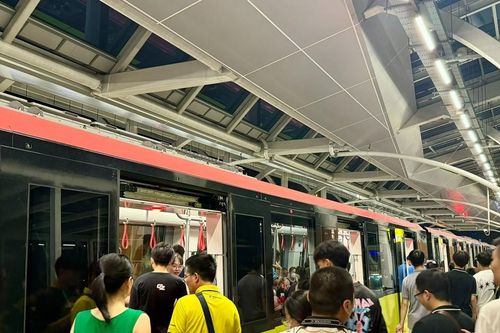 Kẹt xe nội đô vẫn là 'bài toán khó giải': Do thiếu giải pháp căn cơ?
