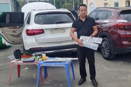 Bắt giữ khẩn cấp thanh niên giả mạo cán bộ công an tại Hải Phòng