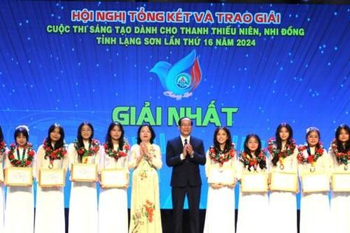 Trao giải thi sáng tạo Thanh thiếu niên nhi đồng Lạng Sơn