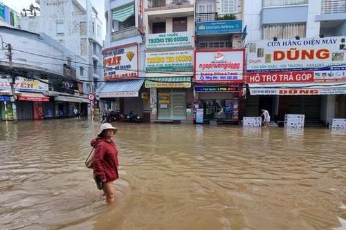 Khu vực thuộc dự án đầu tư chống ngập vẫn chìm trong nước, Chủ tịch Cần Thơ chỉ đạo làm rõ
