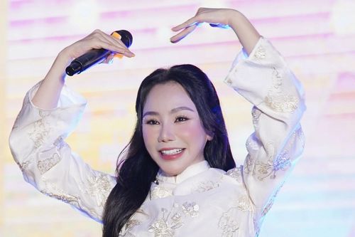 Hồ Quỳnh Hương biết ơn vì từng trải qua nhiều nỗi khổ