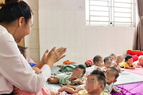 Công an tìm người gửi, nhận con và từng làm từ thiện tại mái ấm Hoa Hồng