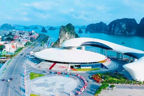 Xây dựng thiết chế văn hóa tại Quảng Ninh: Nhà nước và Nhân dân cùng làm