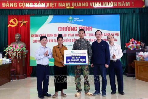 Xóa nhà tạm: Giảm gánh nặng cho gia đình bệnh nhi ở vùng cao