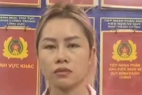 Khởi tố chủ quán và 17 người vì mâu thuẫn tranh giành khách