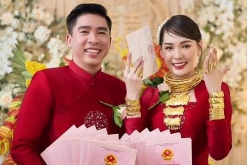 Mỹ nhân Cần Thơ nhận hồi môn 15 cây vàng khi cưới chồng hơn 15 tuổi