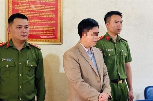 Hiệu trưởng 'rút ruột' kinh phí hỗ trợ học sinh bán trú