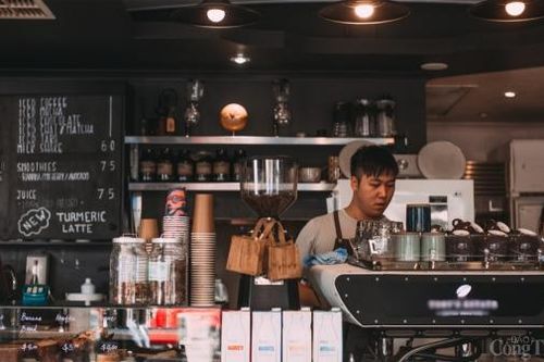 Giữa Thủ đô, lương sinh viên làm thêm trong 3 giờ chỉ bằng 1 bát phở