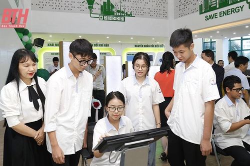 Quan tâm giáo dục biến đổi khí hậu cho học sinh, sinh viên