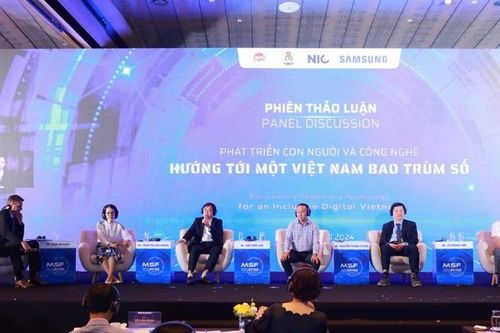Nỗ lực để 'không ai bị bỏ lại phía sau' trong xã hội số bao trùm tại Việt Nam