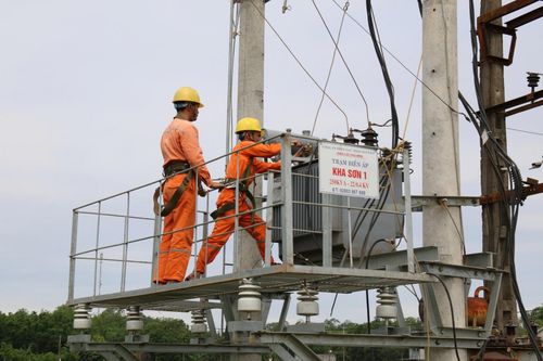 Phú Bình: Trên 20 tỷ đồng đầu tư cải tạo, nâng cấp hệ thống lưới điện