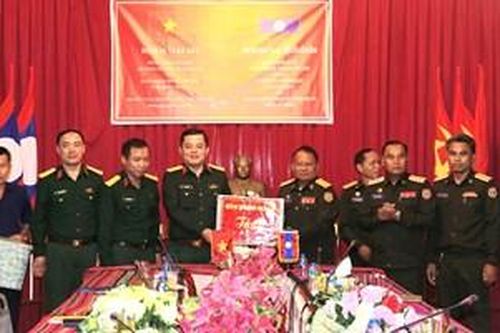 Hội đàm phối hợp tìm kiếm, quy tập hai cốt liệt sĩ mùa khô 2024 - 2025 tại Lào