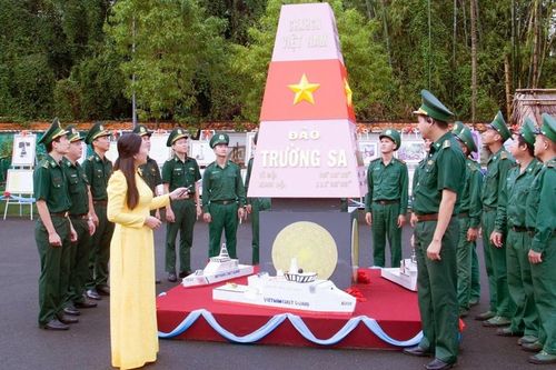 Cà Mau: Trưng bày tư liệu, hình ảnh về quần đảo Hoàng Sa và Trường Sa