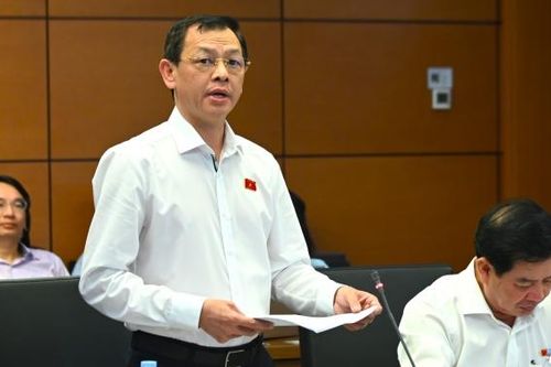 Thứ trưởng Bộ Y tế Nguyễn Tri Thức: 'Bỏ giấy chuyển tuyến gây vỡ trận tuyến trên'