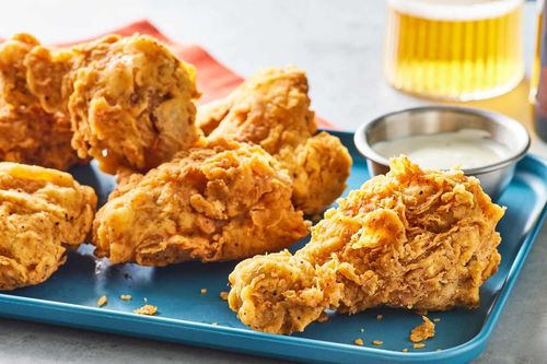 Mẹo pha bột gà rán bung vảy giòn tan như ở nhà hàng