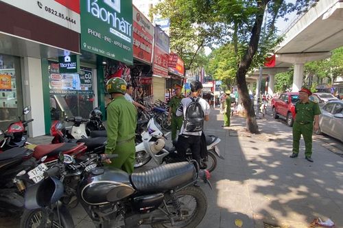 Công an Hà Nội tăng cường đảm bảo trật tự đô thị trên tuyến xuyên trục Nhổn - Ga Hà Nội và khu vực hồ Văn Quán