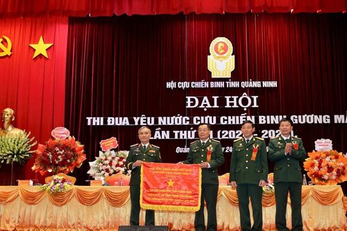 Hội CCB tỉnh Quảng Ninh nhận Cờ thi đua của TƯ Hội CCB Việt Nam
