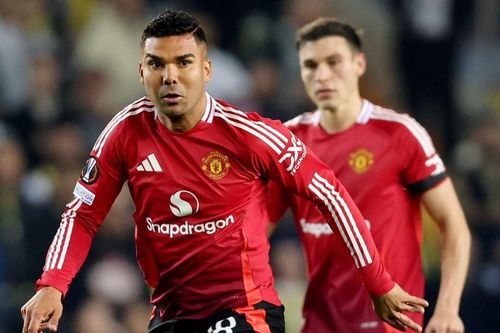 Mourinho khiến MU chìm sâu ở Europa League