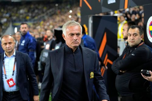 Mourinho nổi cơn thịnh nộ