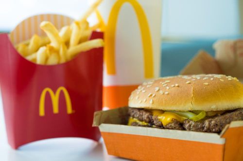 McDonald's bị nghi ngờ làm lây lan ngộ độc E.coli tại Mỹ