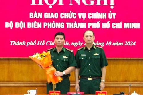 Bộ Quốc phòng bổ nhiệm 3 Đại tá giữ chức Chính ủy