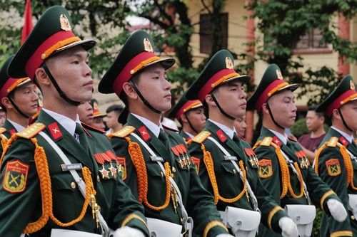 Đề xuất sửa đổi, bổ sung quy định chức vụ cơ bản của sĩ quan