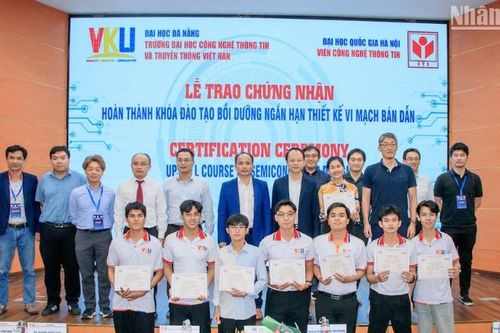 Đà Nẵng có khóa sinh viên thiết kế vi mạch bán dẫn đầu tiên